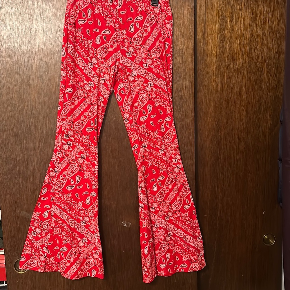 Fashion nova bandanna wide leg leggings size large